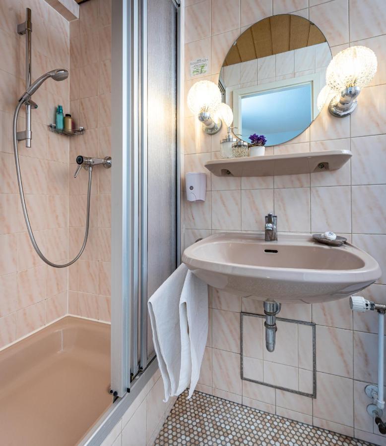 Ratskeller Lauda Otel Dış mekan fotoğraf